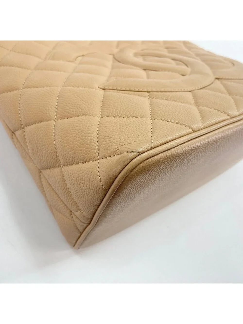 Chanel Tote Bag Reissue Beige